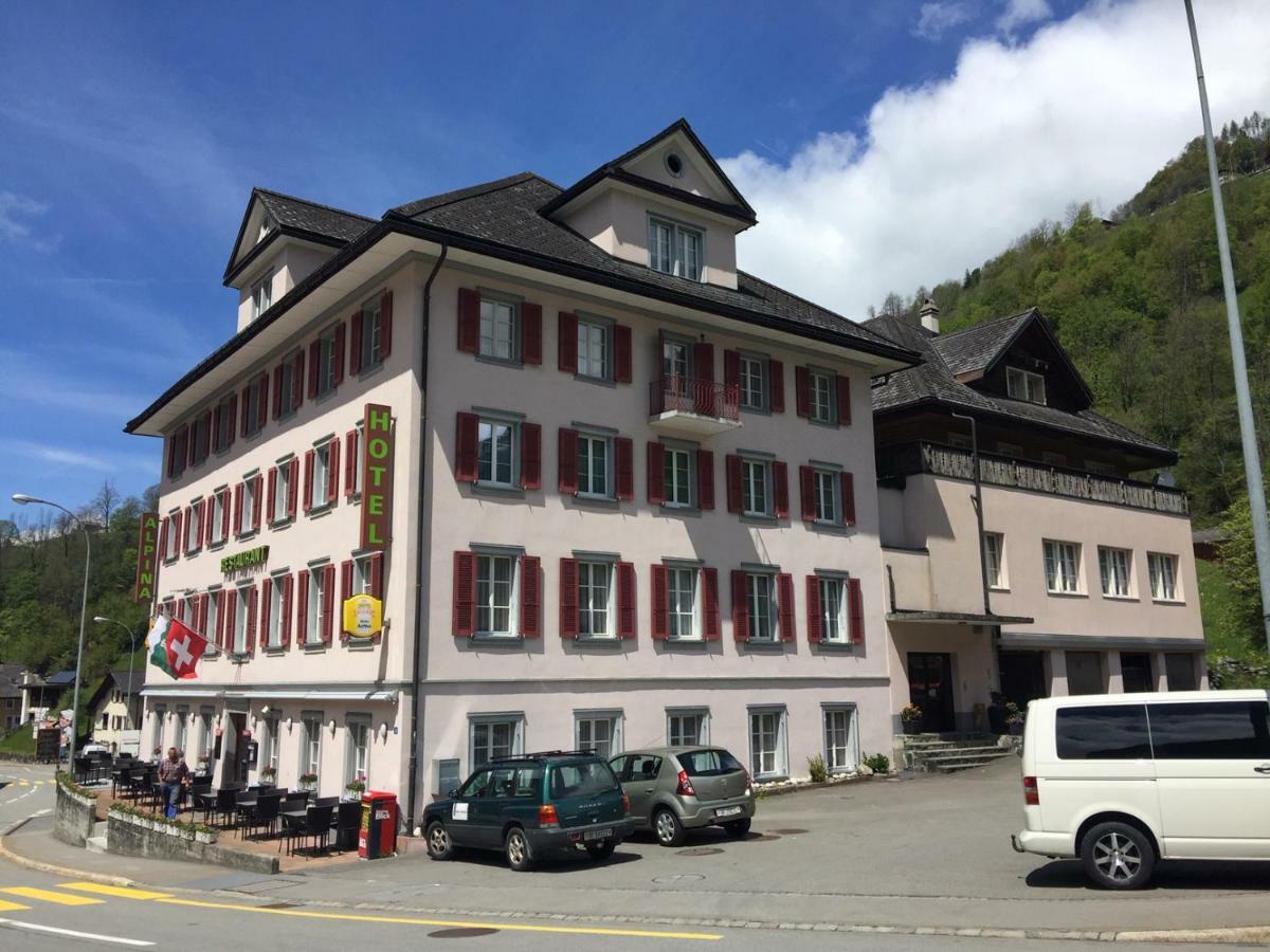 Hotel Alpina Unterschächen Eksteriør bilde