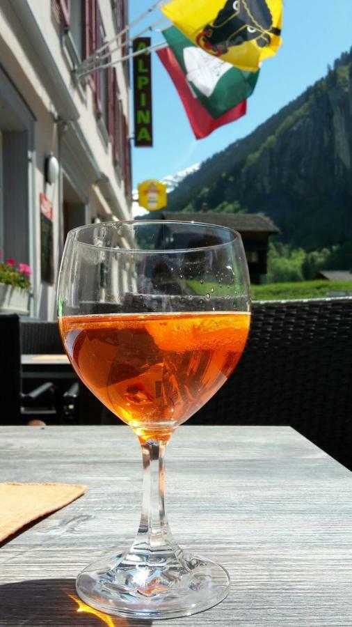 Hotel Alpina Unterschächen Eksteriør bilde