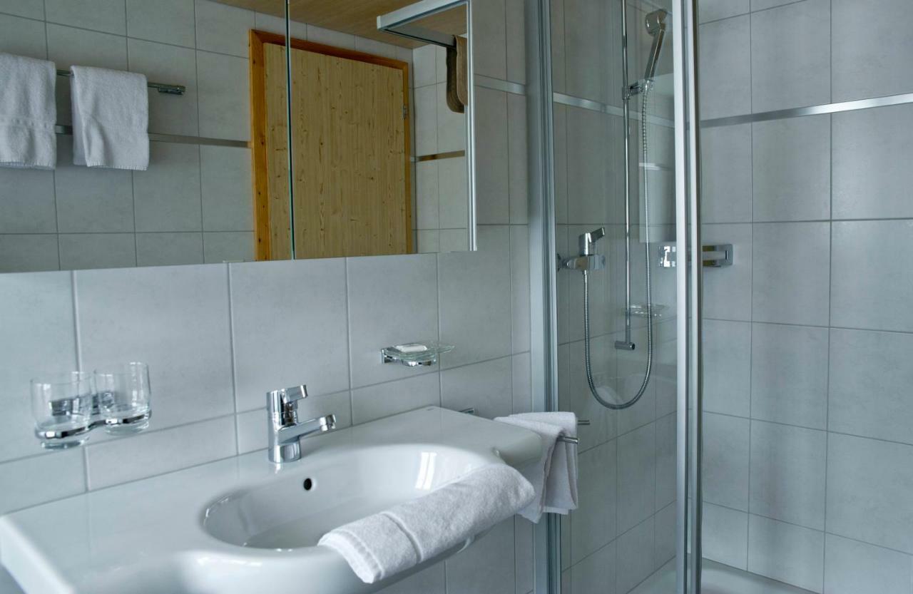 Hotel Alpina Unterschächen Eksteriør bilde
